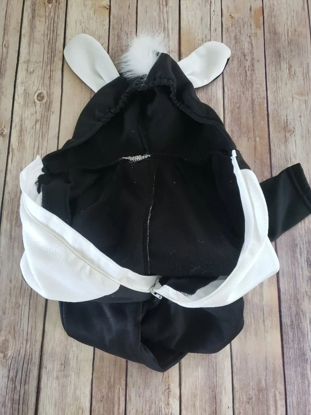 Baby Skunk One Piece Costume Size 6-9M